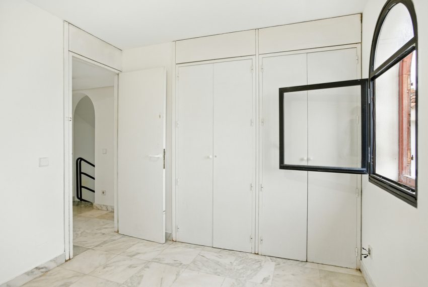 R5069944-Townhouse-For-Sale-Estepona-Terraced-3-Beds-245-Built-10