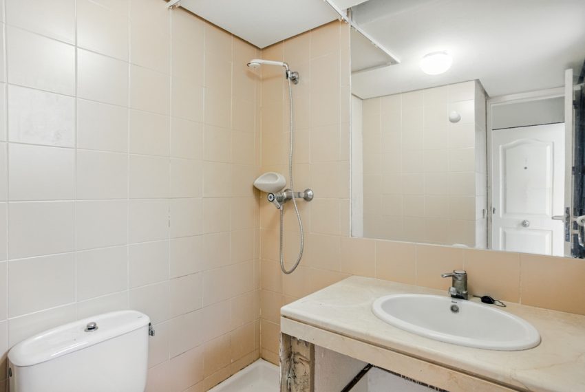 R5069944-Townhouse-For-Sale-Estepona-Terraced-3-Beds-245-Built-18