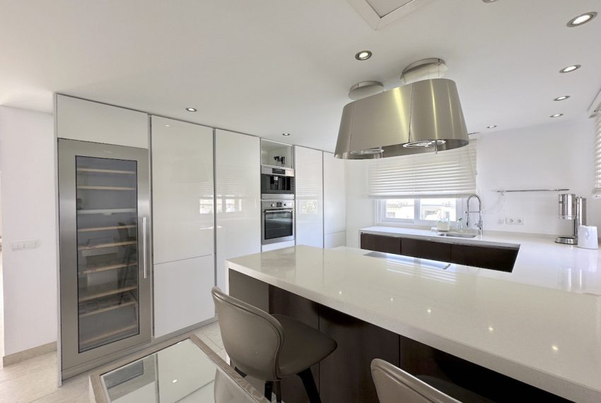 R5069965-Apartment-For-Sale-Estepona-Penthouse-3-Beds-145-Built-7