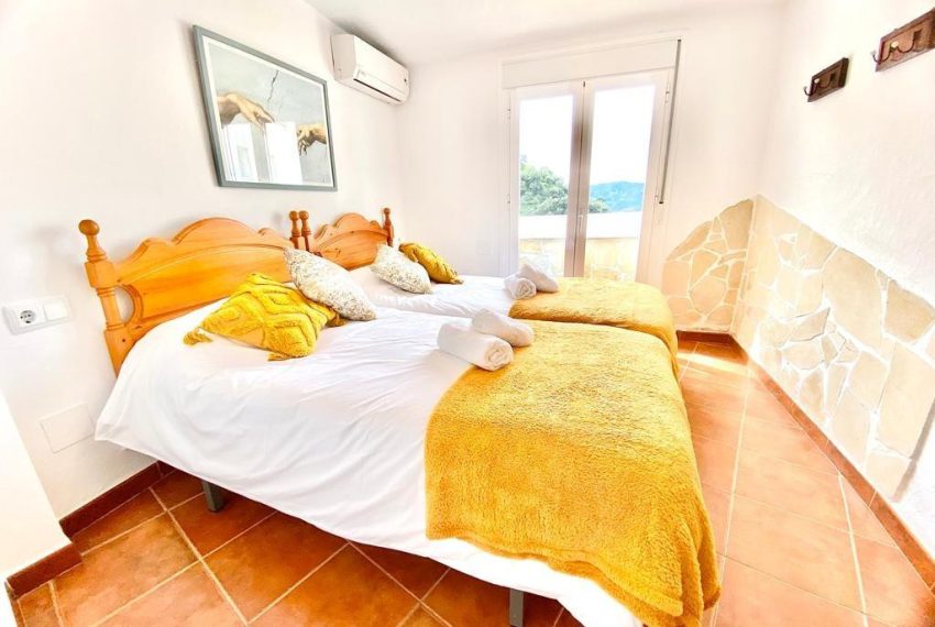 R5070118-Townhouse-For-Sale-Istan-Terraced-4-Beds-120-Built-13