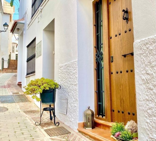 R5070118-Image 1-Terraced - 4 Beds - 120 Built
