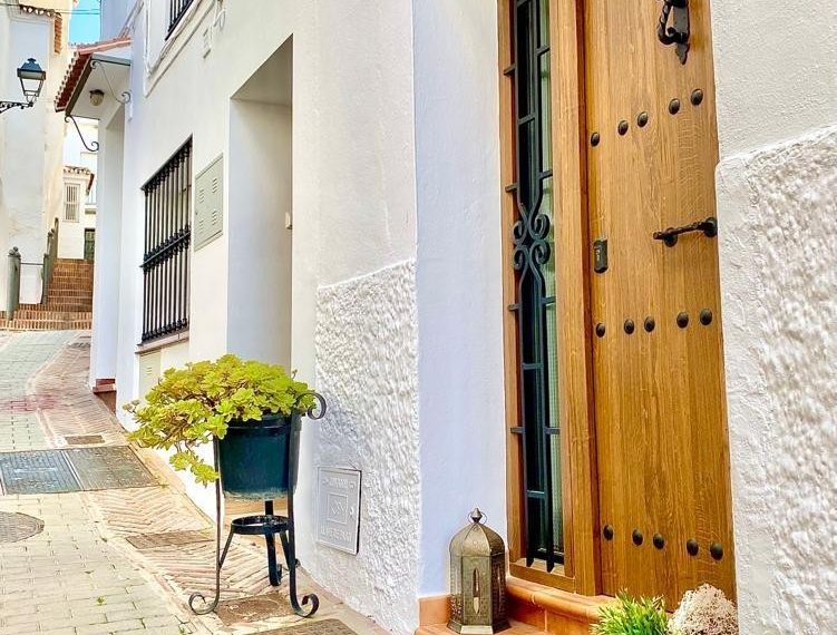 R5070118-Townhouse-For-Sale-Istan-Terraced-4-Beds-120-Built
