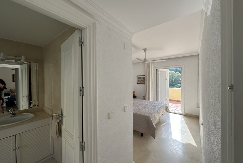 R5070574-Apartment-For-Sale-Benahavis-Penthouse-2-Beds-107-Built-15