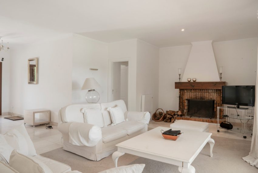 R5070685-Villa-For-Sale-Estepona-Detached-4-Beds-265-Built-5