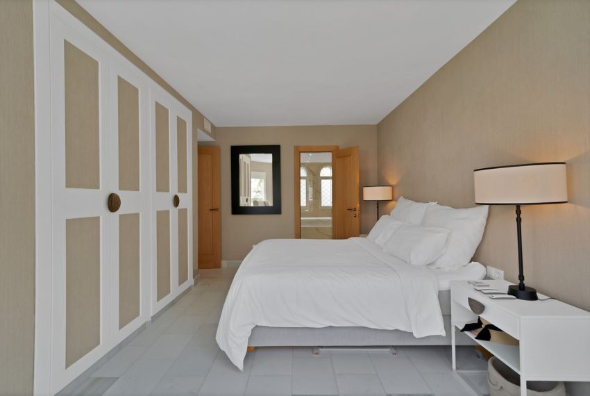 R5071066-Townhouse-For-Sale-Nueva-Andalucia-Terraced-4-Beds-132-Built-8