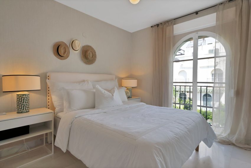 R5071066-Townhouse-For-Sale-Nueva-Andalucia-Terraced-4-Beds-132-Built-9