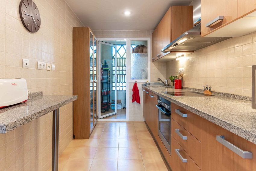 R5072401-Apartment-For-Sale-Los-Arqueros-Penthouse-2-Beds-98-Built-5