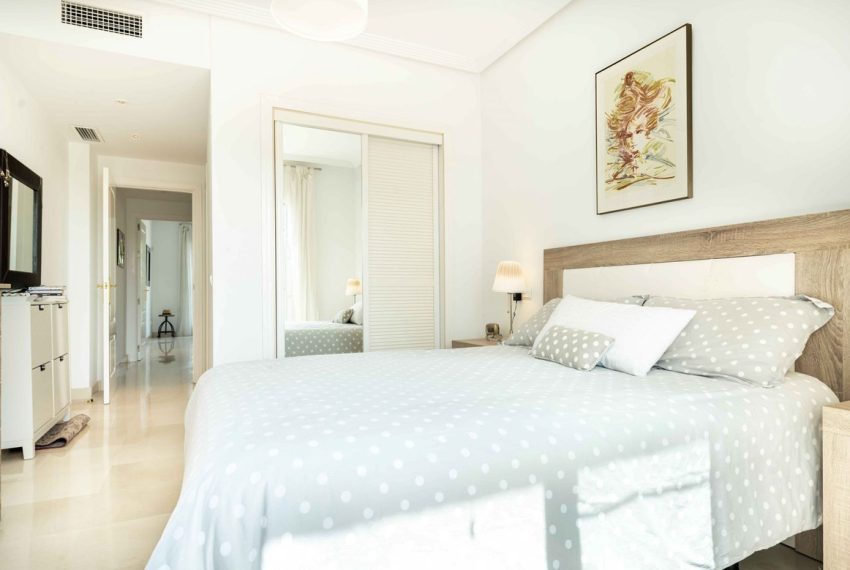 R5072401-Apartment-For-Sale-Los-Arqueros-Penthouse-2-Beds-98-Built-6