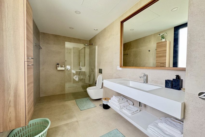 R5072929-Villa-For-Sale-Cancelada-Detached-6-Beds-460-Built-17