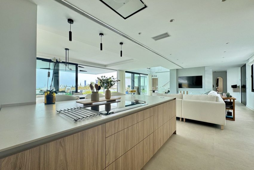 R5072929-Villa-For-Sale-Cancelada-Detached-6-Beds-460-Built-4