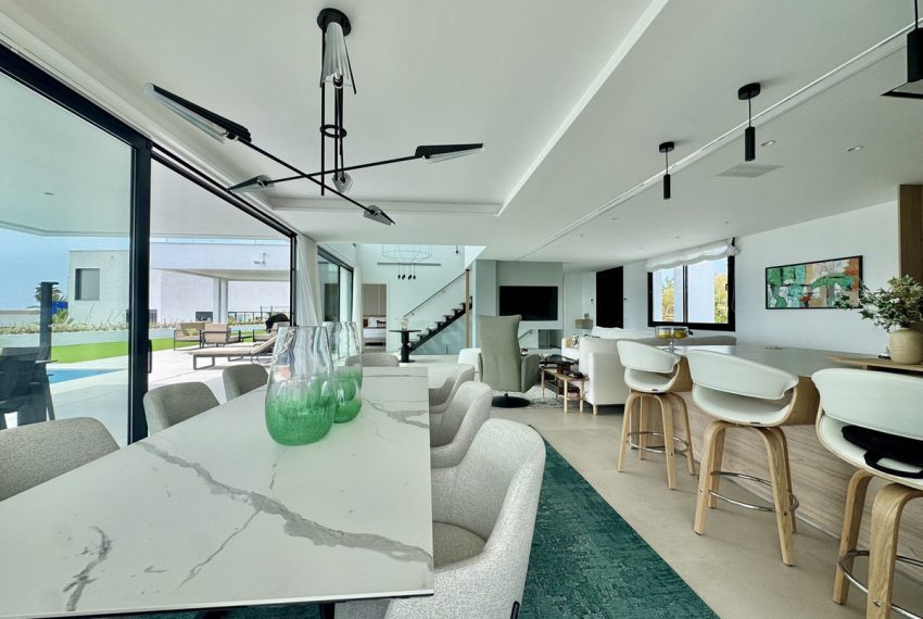 R5072929-Villa-For-Sale-Cancelada-Detached-6-Beds-460-Built-6