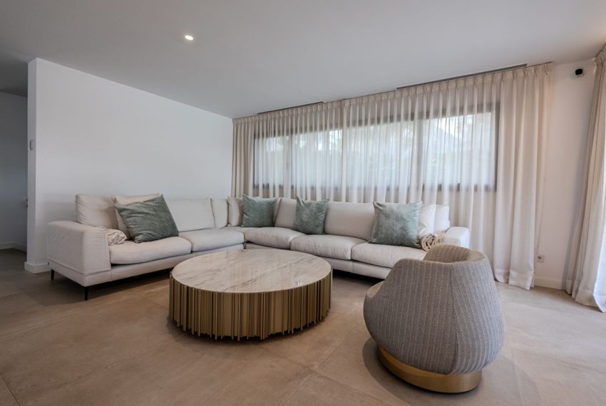 R5073235-Villa-For-Sale-Puerto-Banus-Detached-4-Beds-372-Built-3