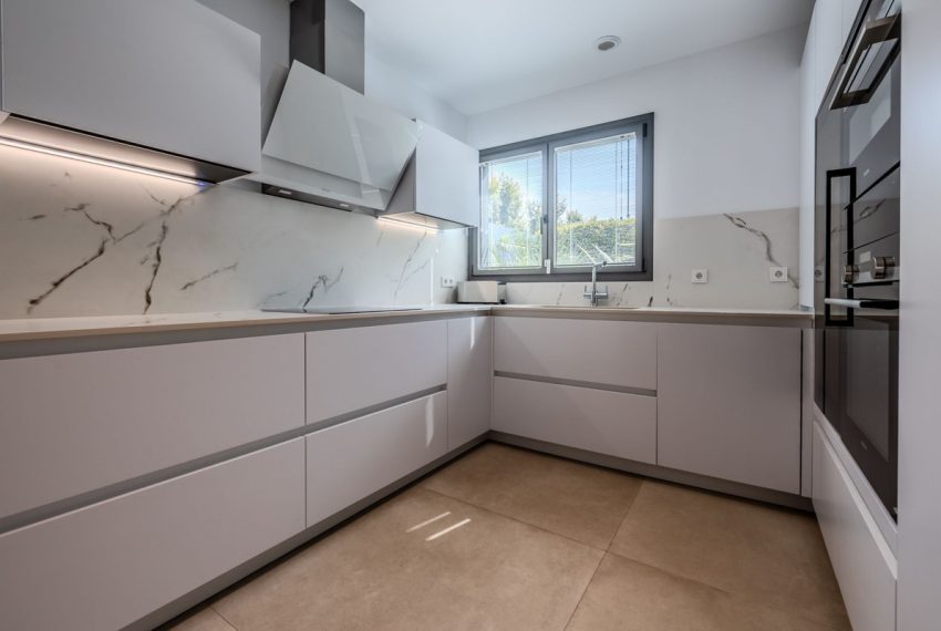 R5073235-Villa-For-Sale-Puerto-Banus-Detached-4-Beds-372-Built-9