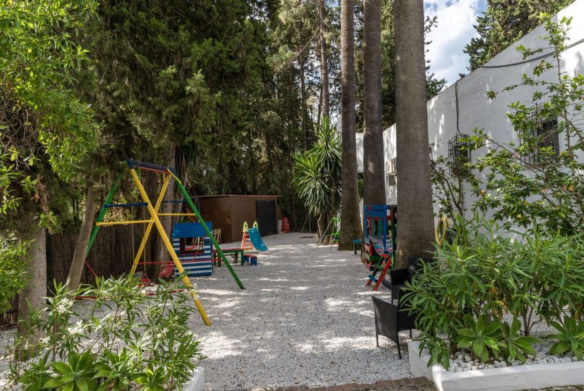 R5074051-Villa-For-Sale-Estepona-Detached-20-Beds-1339-Built-10