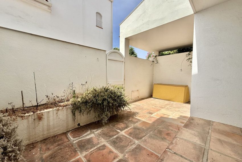 R5074087-Townhouse-For-Sale-Nueva-Andalucia-Terraced-3-Beds-160-Built-12