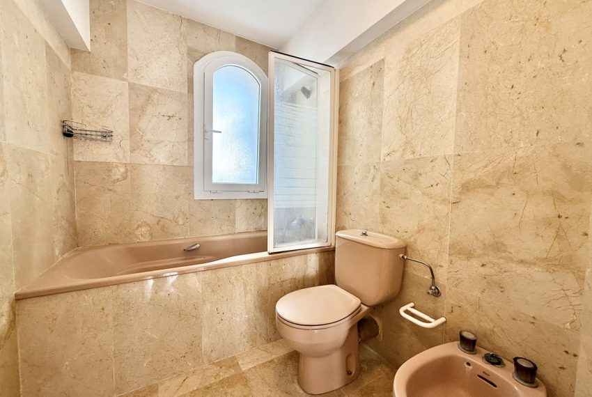 R5074087-Townhouse-For-Sale-Nueva-Andalucia-Terraced-3-Beds-160-Built-15