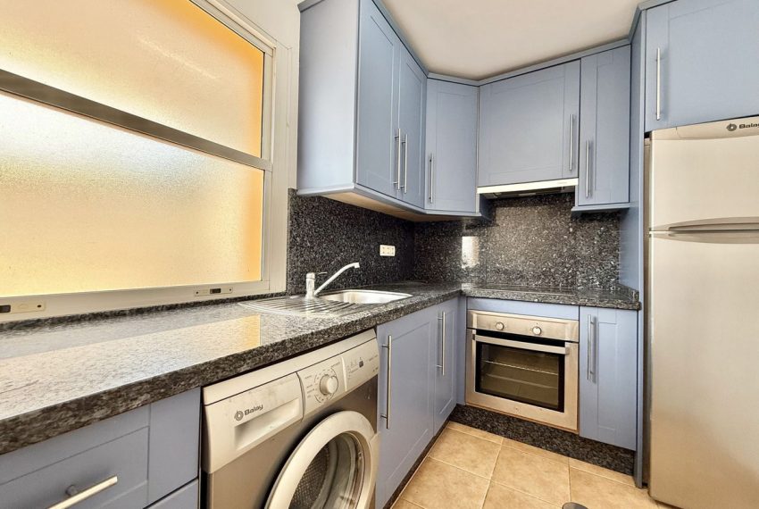R5074087-Townhouse-For-Sale-Nueva-Andalucia-Terraced-3-Beds-160-Built-2