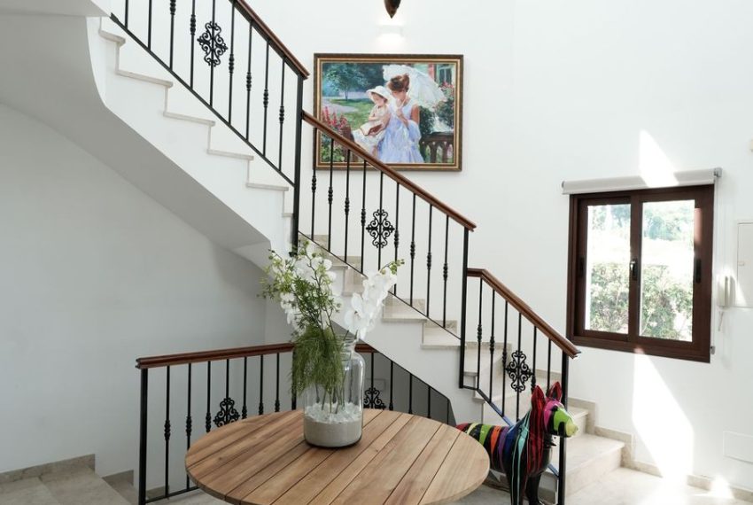 R5074183-Villa-For-Sale-El-Paraiso-Detached-3-Beds-477-Built-1