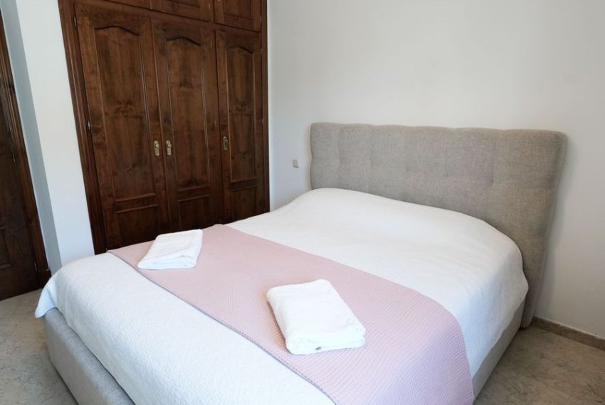 R5074183-Villa-For-Sale-El-Paraiso-Detached-3-Beds-477-Built-10
