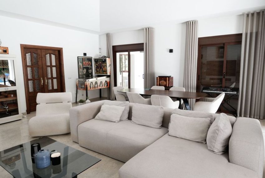 R5074183-Villa-For-Sale-El-Paraiso-Detached-3-Beds-477-Built-4