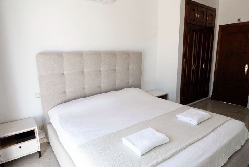 R5074183-Villa-For-Sale-El-Paraiso-Detached-3-Beds-477-Built-8