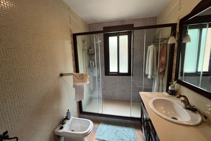 R5074189-Villa-For-Sale-Estepona-Finca-2-Beds-140-Built-16