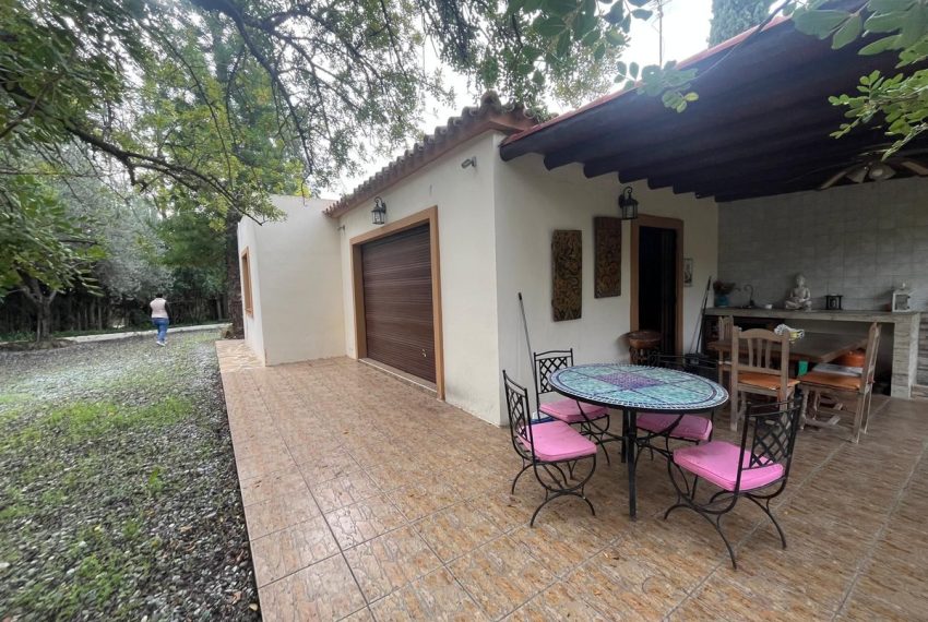 R5074189-Villa-For-Sale-Estepona-Finca-2-Beds-140-Built-4