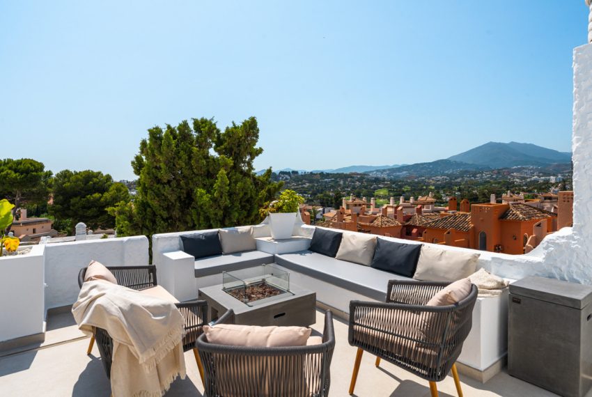 R5074279-Apartment-For-Sale-Nueva-Andalucia-Penthouse-Duplex-3-Beds-172-Built