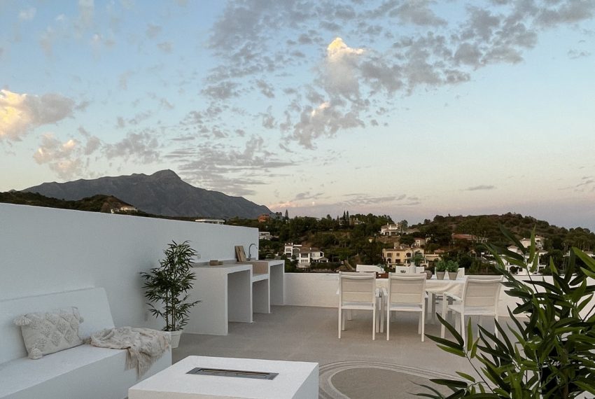 R5074585-Apartment-For-Sale-La-Quinta-Penthouse-3-Beds-200-Built