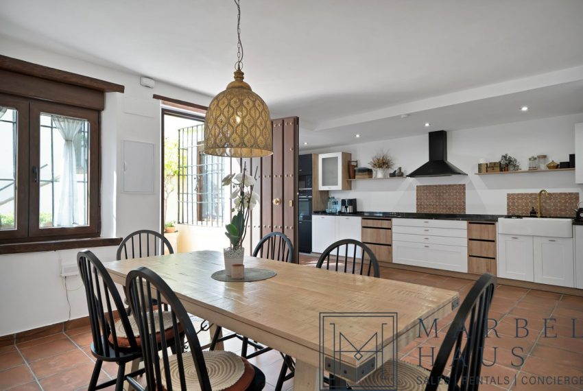 R5074747-Villa-For-Sale-Benahavis-Semi-Detached-3-Beds-232-Built-1