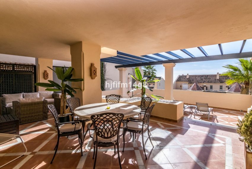 R5075614-Apartment-For-Sale-Nueva-Andalucia-Ground-Floor-2-Beds-263-Built