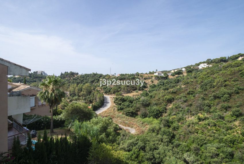 R5076673-Villa-For-Sale-Estepona-Semi-Detached-3-Beds-202-Built-15