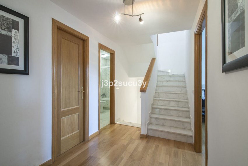 R5076673-Villa-For-Sale-Estepona-Semi-Detached-3-Beds-202-Built-19