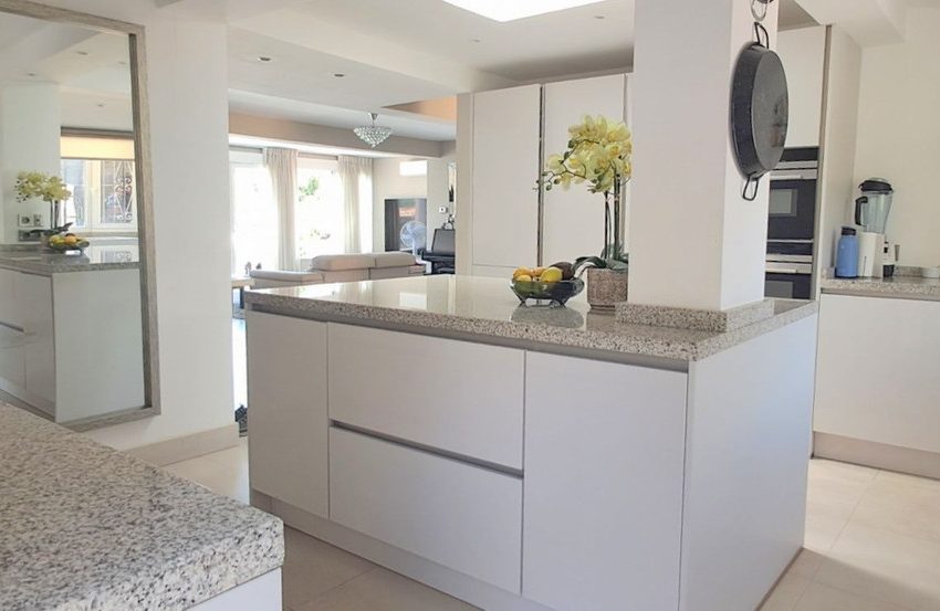 R5077270-Villa-For-Sale-Marbella-Detached-6-Beds-311-Built-7