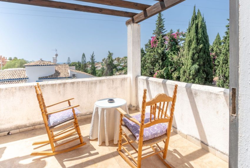 R5077951-Villa-For-Sale-Nueva-Andalucia-Detached-6-Beds-280-Built-14