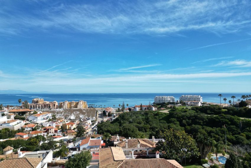 R5078149-Villa-For-Sale-Mijas-Costa-Detached-6-Beds-358-Built-1
