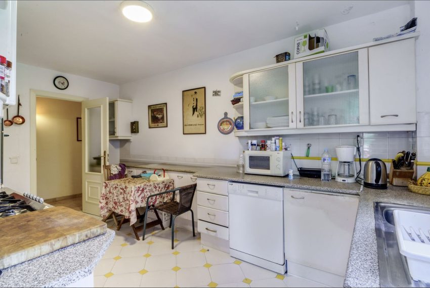R5079163-Villa-For-Sale-El-Rosario-Detached-4-Beds-275-Built-15