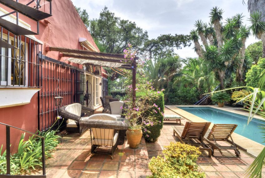 R5079163-Villa-For-Sale-El-Rosario-Detached-4-Beds-275-Built-2