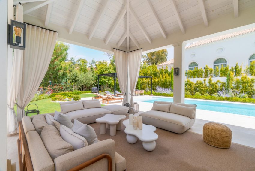 R5079424-Villa-For-Sale-Nueva-Andalucia-Detached-5-Beds-476-Built-1