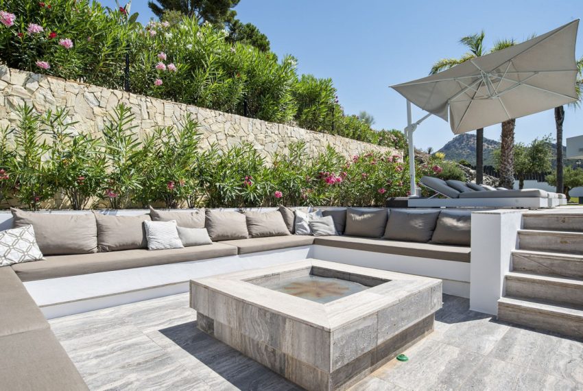 R4648927-Villa-For-Sale-Benahavis-Detached-7-Beds-680-Built-10