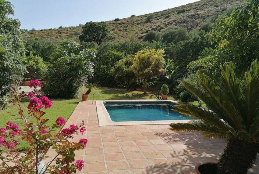 R4710982-Villa-For-Sale-Mijas-Costa-Finca-3-Beds-269-Built-1
