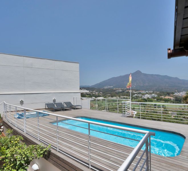 R4749808-Image 1-Penthouse - 3 Beds - 276 Built