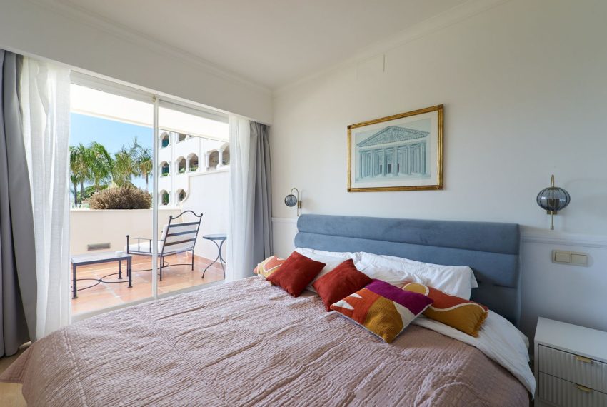 R4787218-Apartment-For-Sale-The-Golden-Mile-Middle-Floor-1-Beds-72-Built-14
