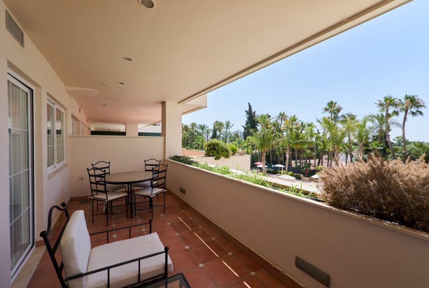 R4787218-Apartment-For-Sale-The-Golden-Mile-Middle-Floor-1-Beds-72-Built-16