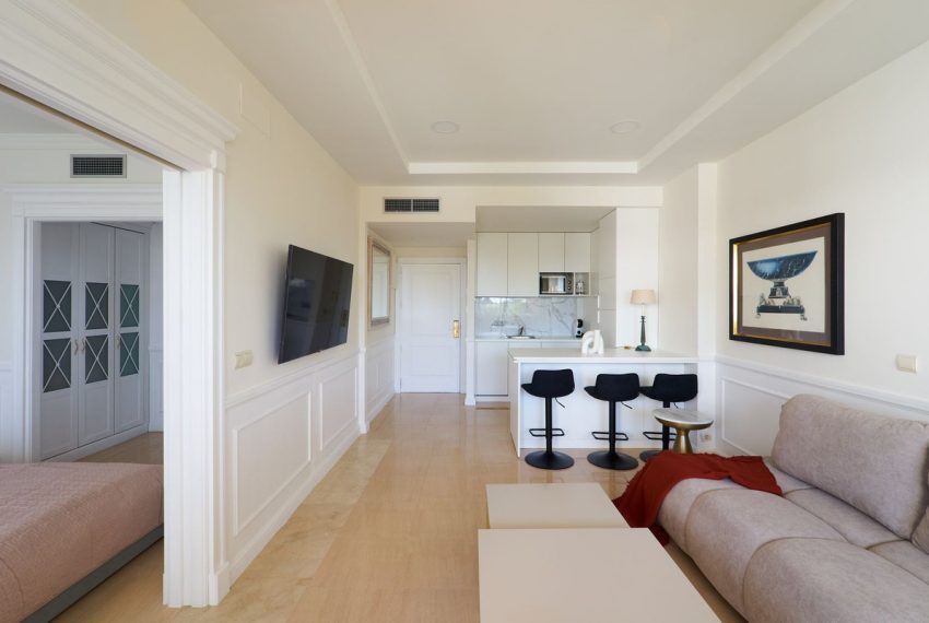 R4787218-Apartment-For-Sale-The-Golden-Mile-Middle-Floor-1-Beds-72-Built-8