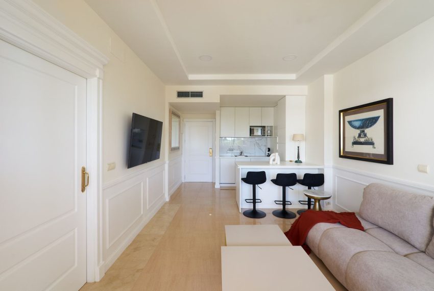 R4787218-Apartment-For-Sale-The-Golden-Mile-Middle-Floor-1-Beds-72-Built-9