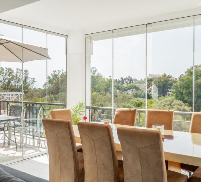 R4846753-Image 1-Detached - 8 Beds - 390 Built