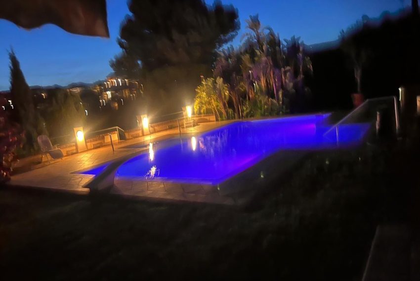 R4887253-Villa-For-Sale-Elviria-Detached-6-Beds-400-Built-11