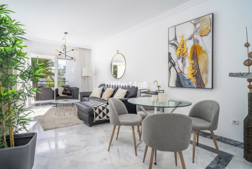 R4943560-Apartment-For-Sale-Nueva-Andalucia-Middle-Floor-2-Beds-80-Built