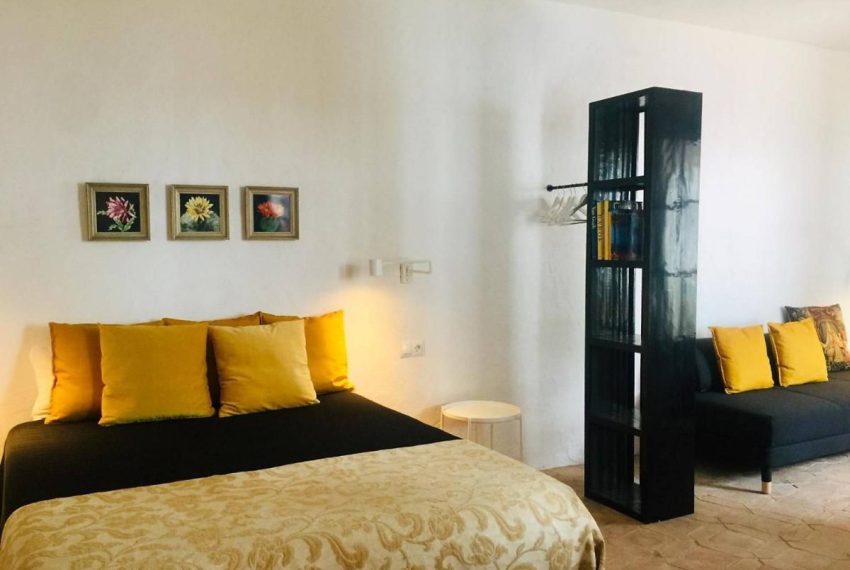 R4953904-Villa-For-Sale-Estepona-Finca-9-Beds-800-Built-13